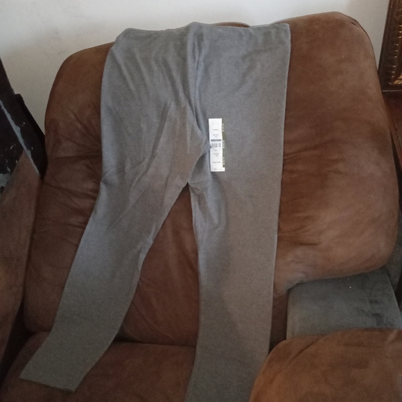 Charcoal Gray High rise Time and True knit leggings - Picture 2 of 5